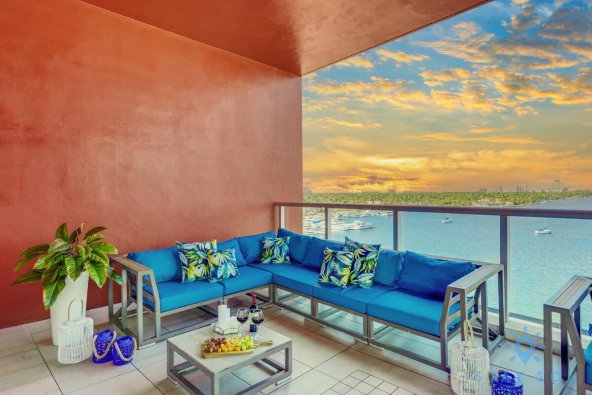 Beachfront Condo-Roofto Pool- 2 Bedrooms 2 Bedroom ! Hollywood Exterior photo