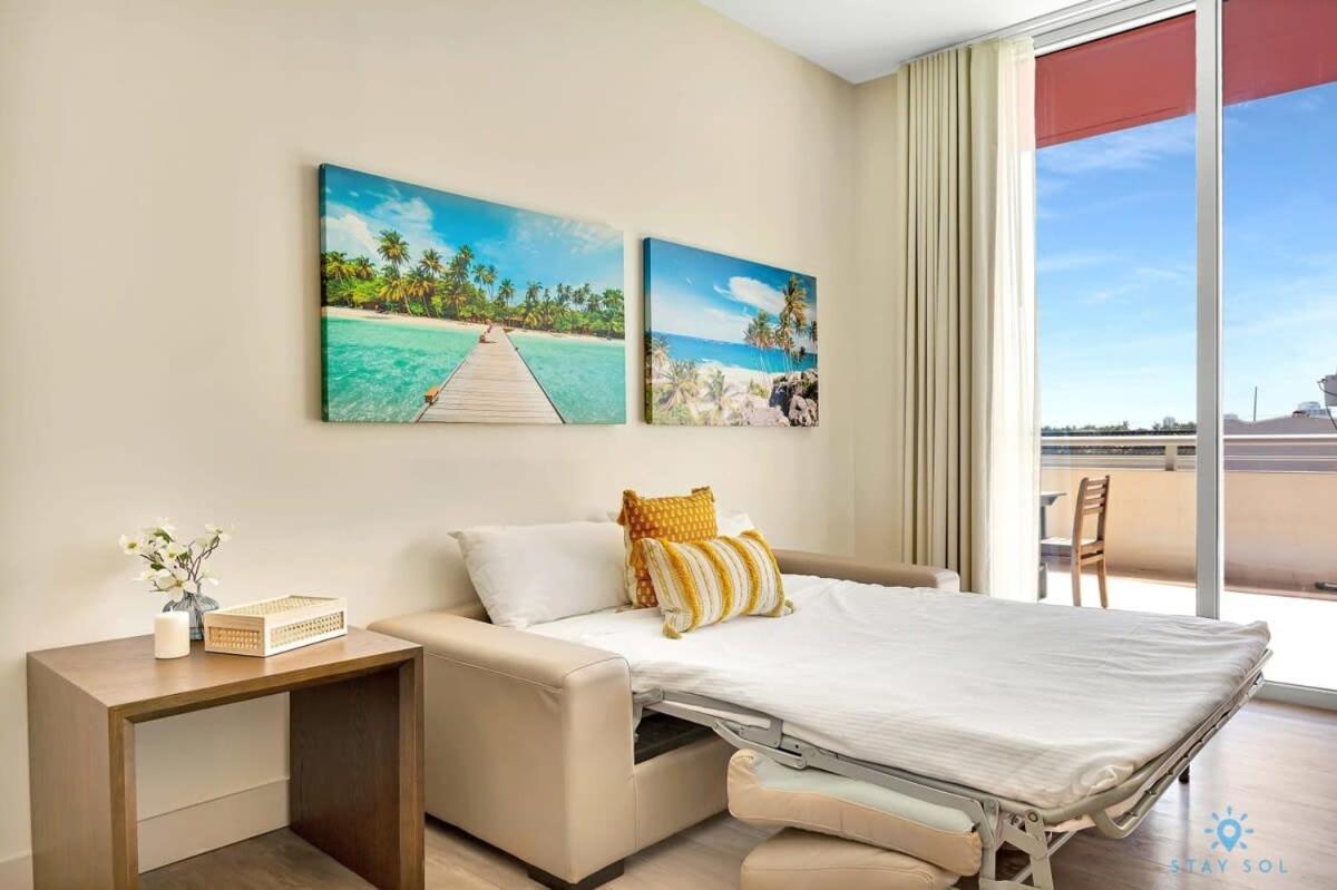 Beachfront Condo-Roofto Pool- 2 Bedrooms 2 Bedroom ! Hollywood Exterior photo