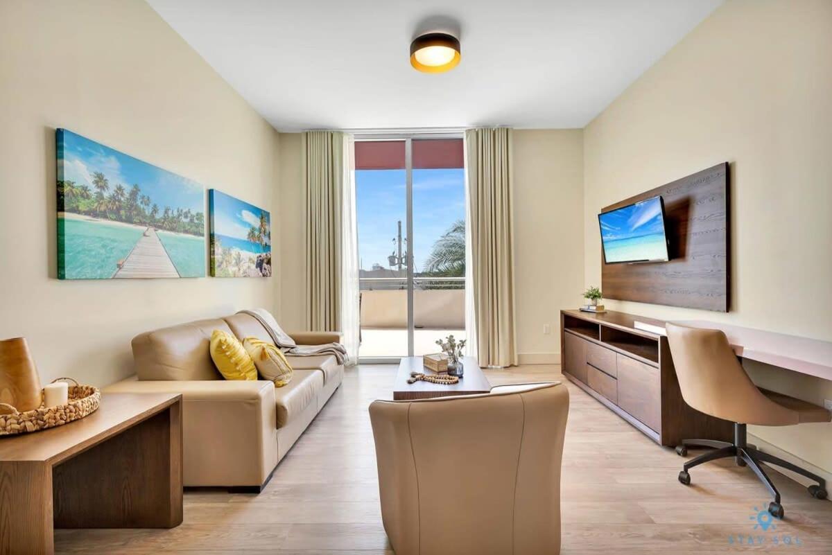 Beachfront Condo-Roofto Pool- 2 Bedrooms 2 Bedroom ! Hollywood Exterior photo
