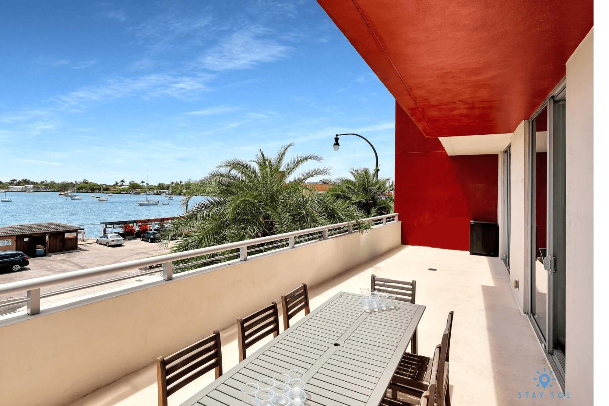 Beachfront Condo-Roofto Pool- 2 Bedrooms 2 Bedroom ! Hollywood Exterior photo